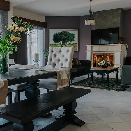 Artemis, Wine Dark Sea Villa *