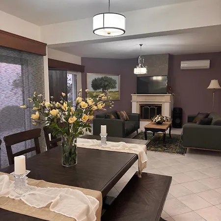 Artemis, Wine Dark Sea Villa *
